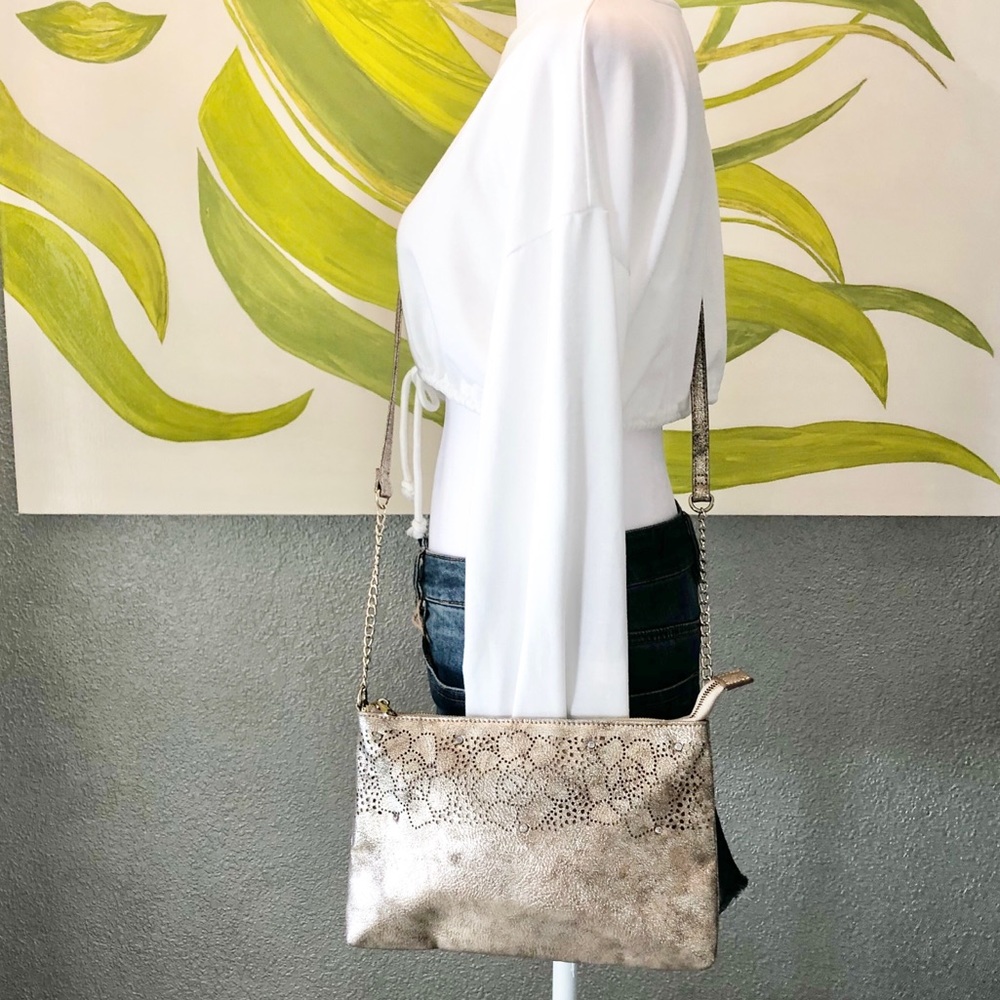 NEW INC International Concepts Crossbody Bag